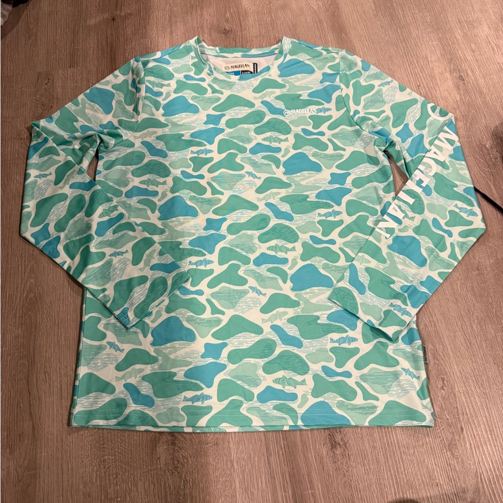 Magellan Outdoors Teal and White Camo Shirt
